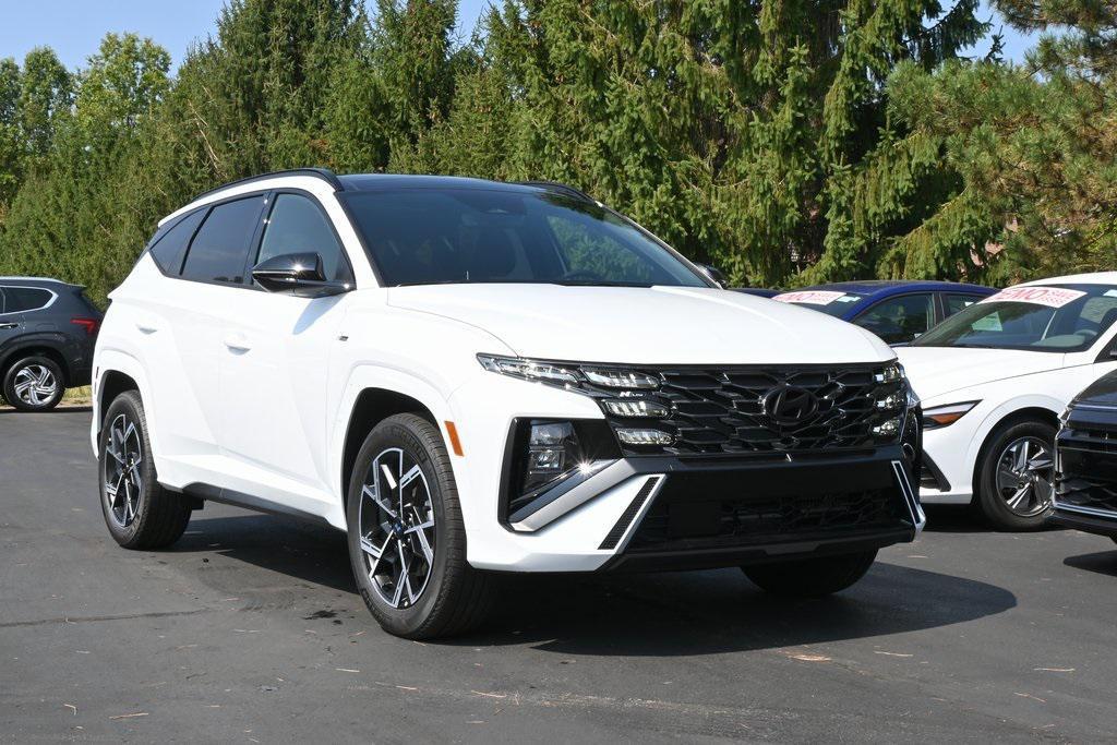 new 2025 Hyundai TUCSON Hybrid car, priced at $35,740