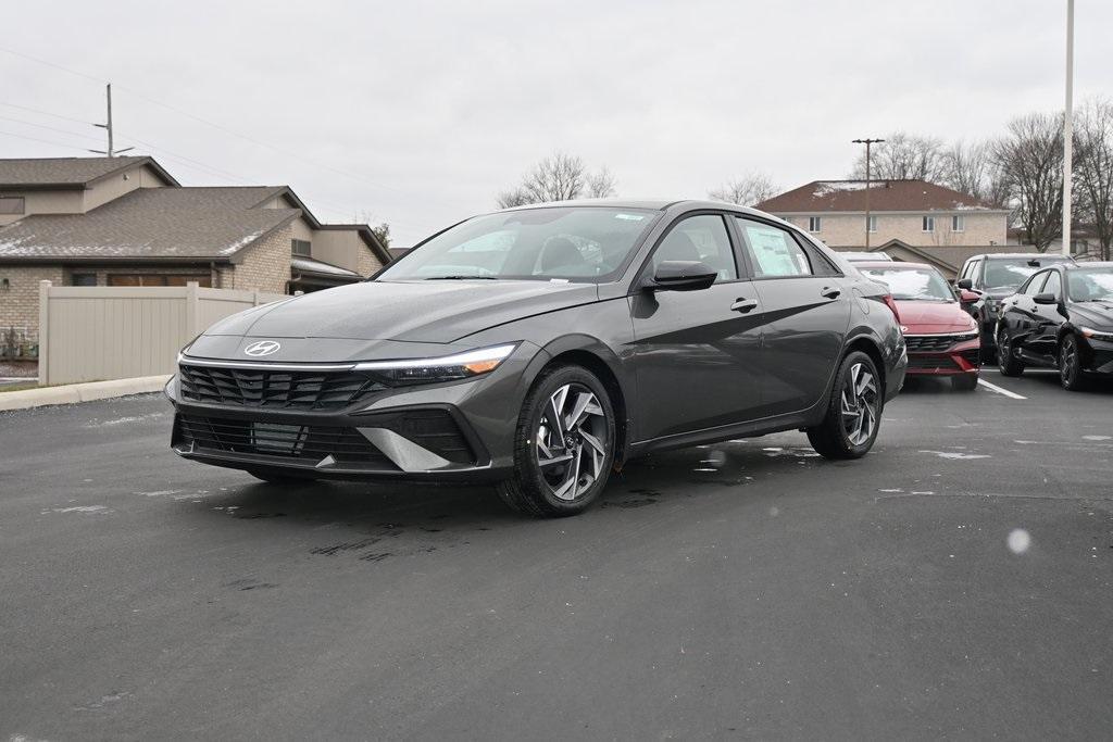 new 2025 Hyundai Elantra car, priced at $24,006