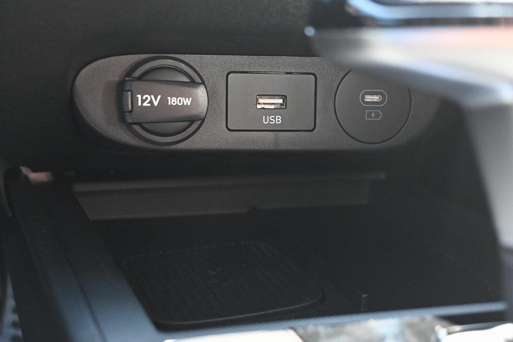 new 2025 Hyundai Elantra car, priced at $23,709