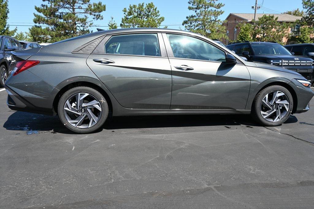 new 2025 Hyundai Elantra car, priced at $23,709