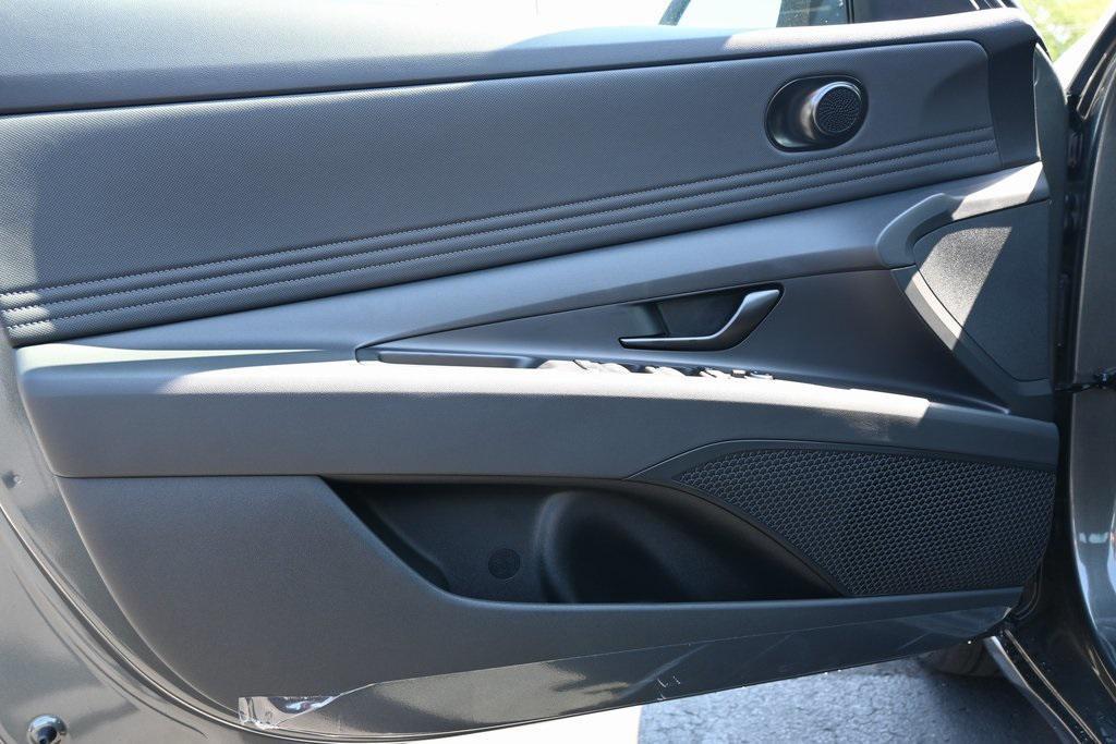new 2025 Hyundai Elantra car, priced at $23,709