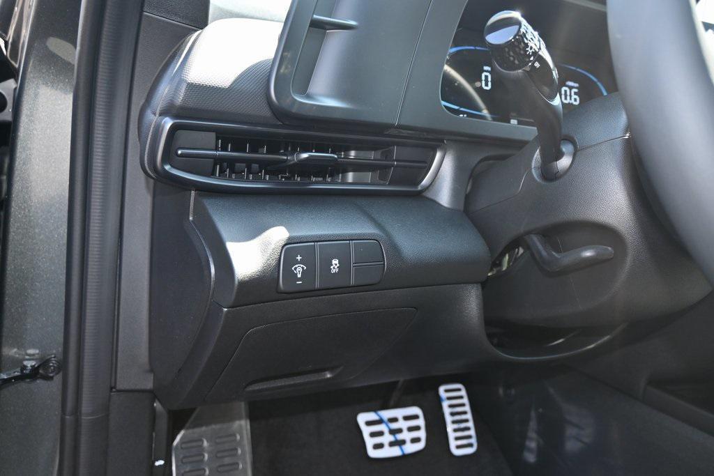 new 2025 Hyundai Elantra car, priced at $23,709