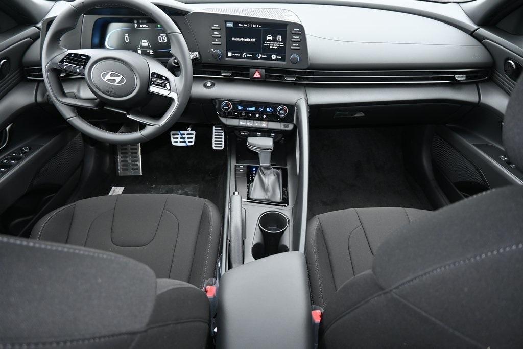 new 2025 Hyundai Elantra car, priced at $23,984