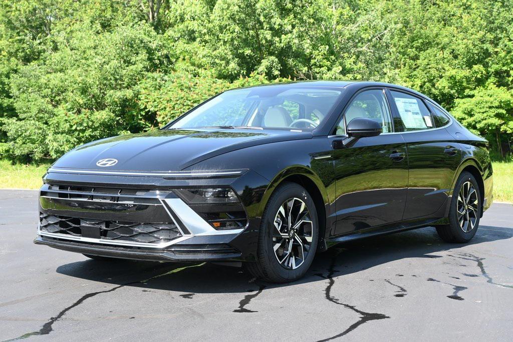 new 2025 Hyundai Sonata car, priced at $28,792