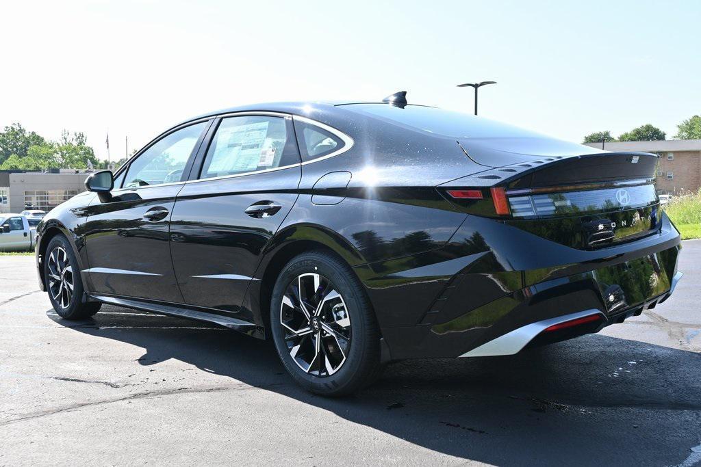 new 2025 Hyundai Sonata car, priced at $28,792