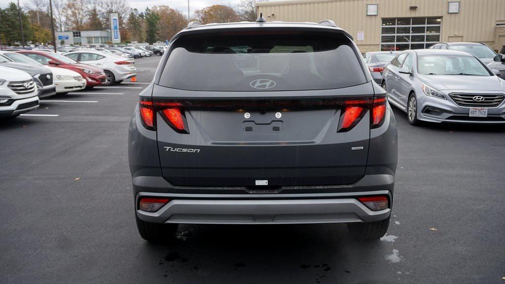 new 2025 Hyundai Tucson car, priced at $33,967