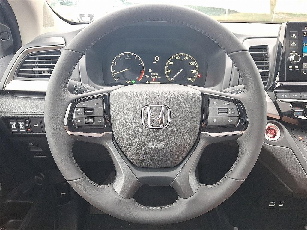 new 2026 Honda Odyssey car, priced at $45,320