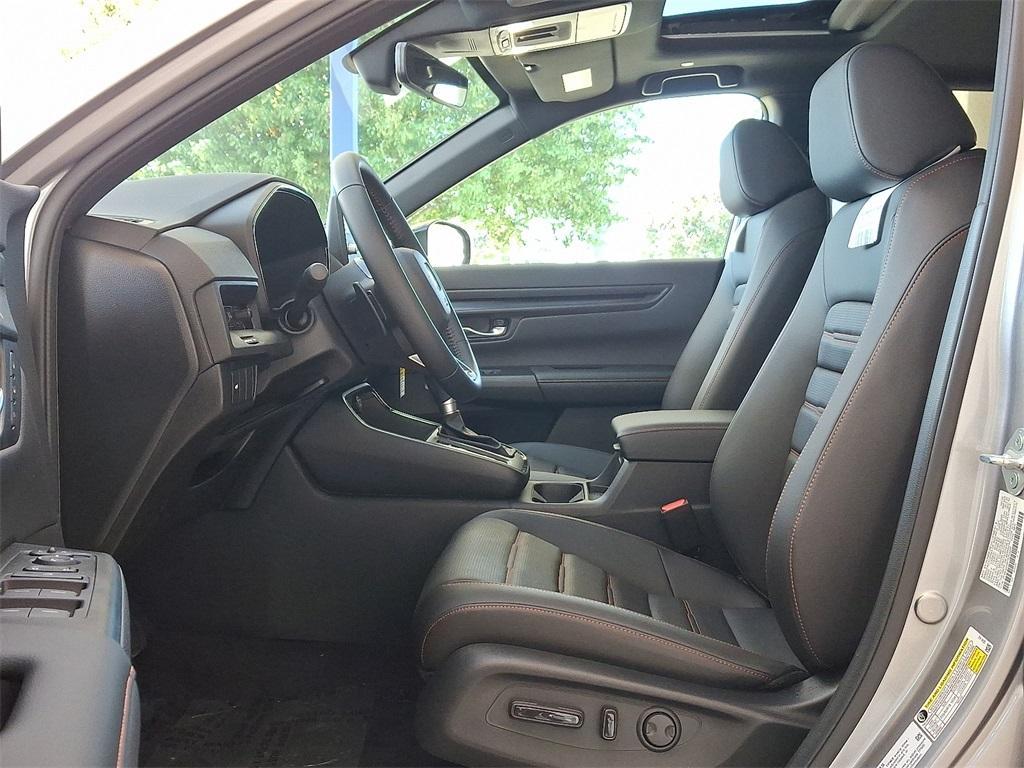 new 2026 Honda CR-V Hybrid car, priced at $41,675