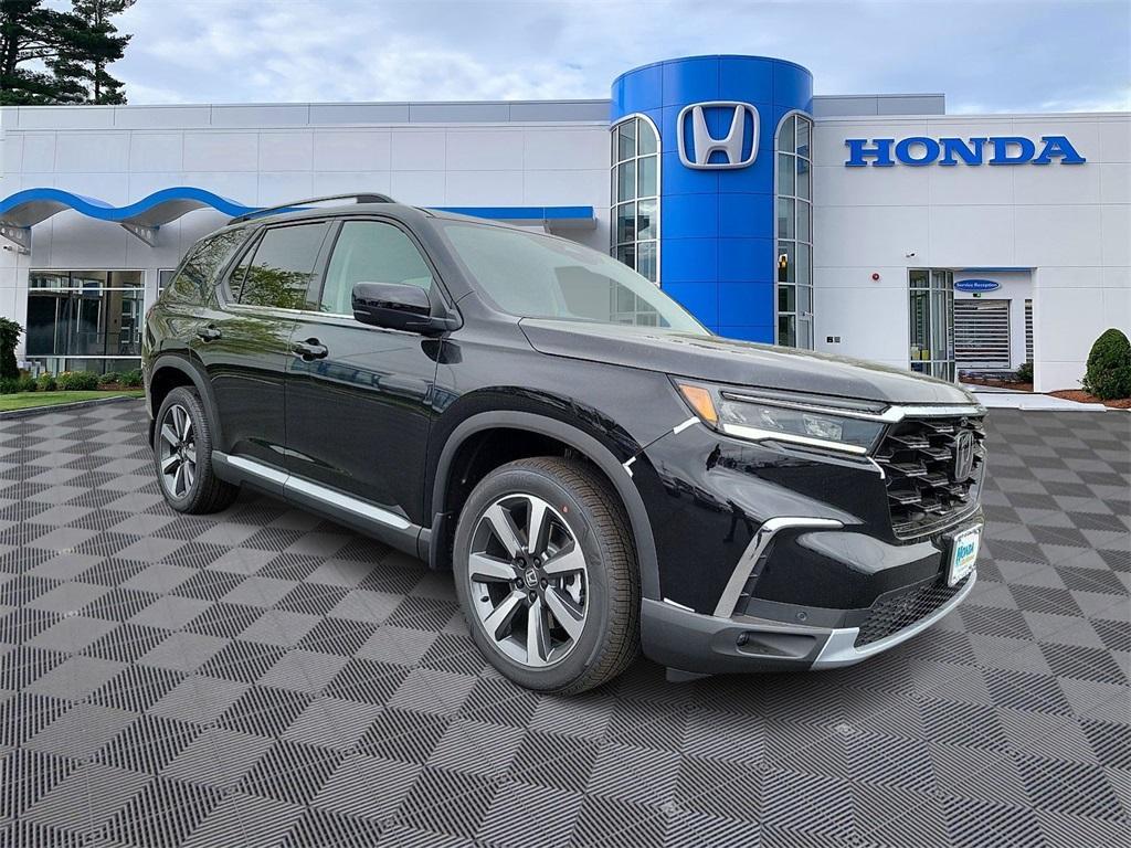 new 2025 Honda Pilot car, priced at $54,530