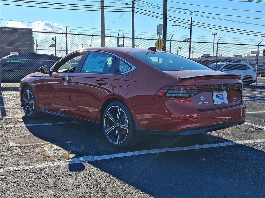 new 2025 Honda Accord Hybrid car