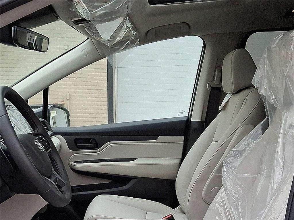 new 2025 Honda Odyssey car, priced at $44,125