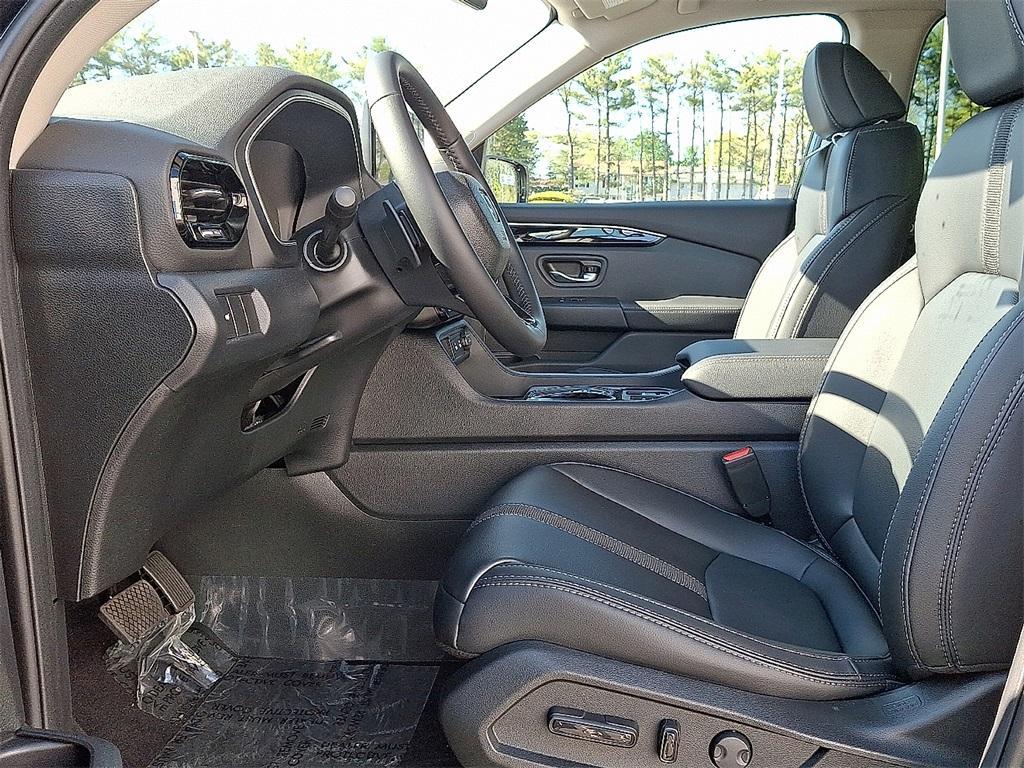 new 2026 Honda Passport car, priced at $47,355