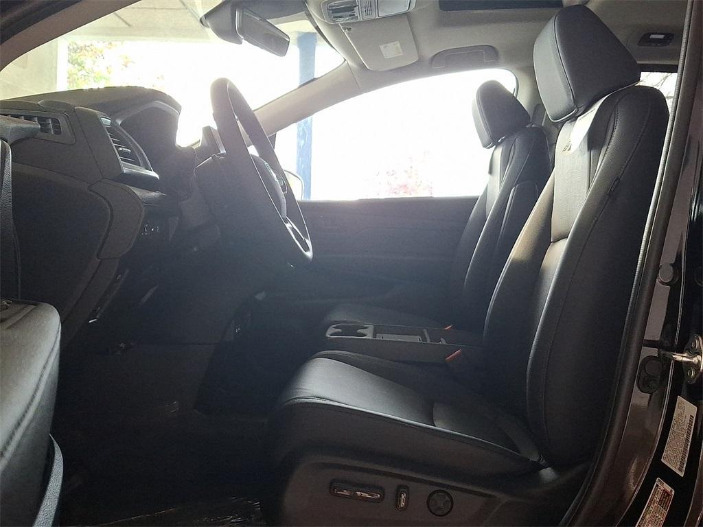 new 2026 Honda Odyssey car, priced at $45,320