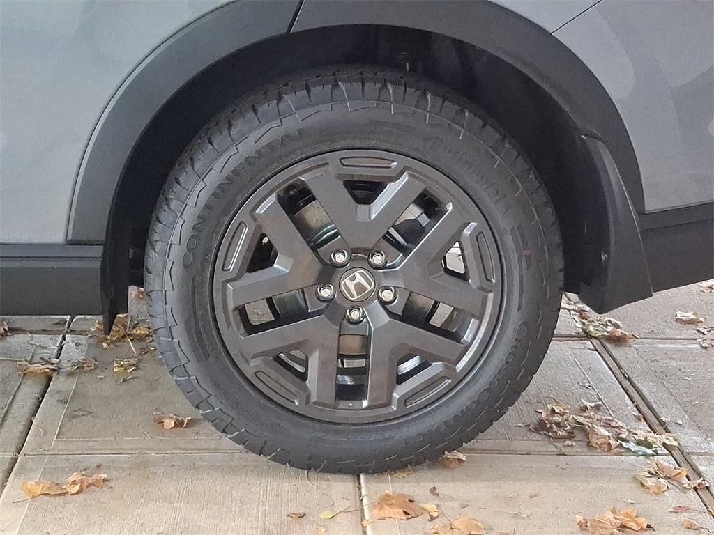 new 2026 Honda CR-V Hybrid car, priced at $40,705