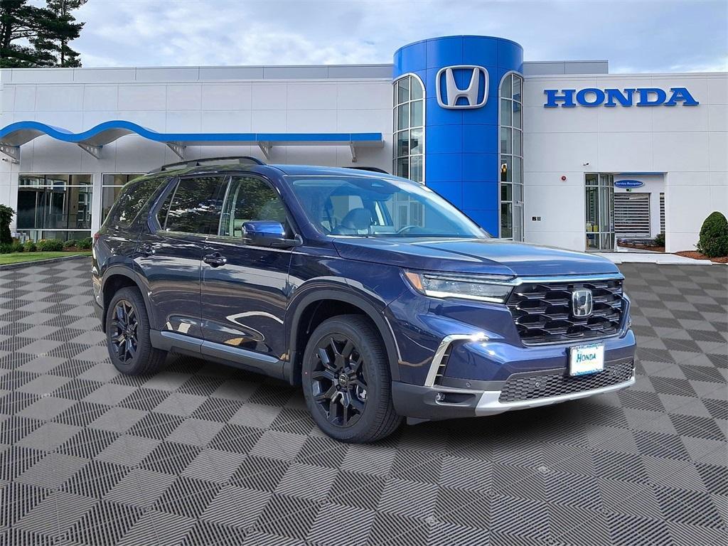 new 2025 Honda Pilot car, priced at $53,725