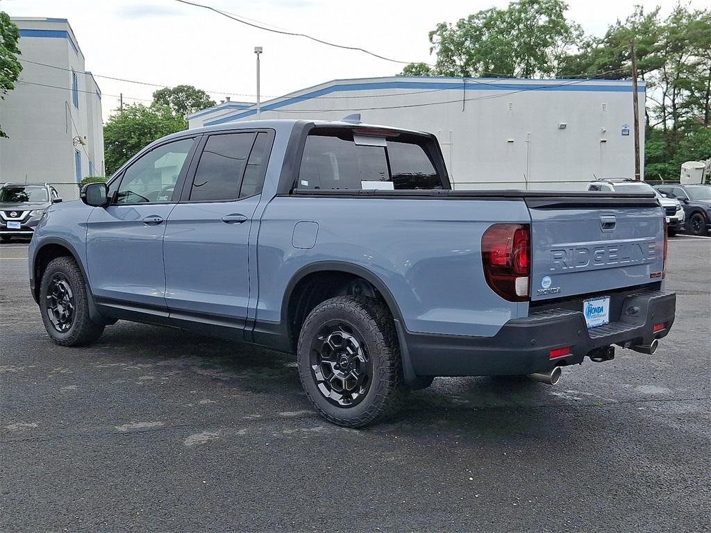 new 2025 Honda Ridgeline car, priced at $49,185