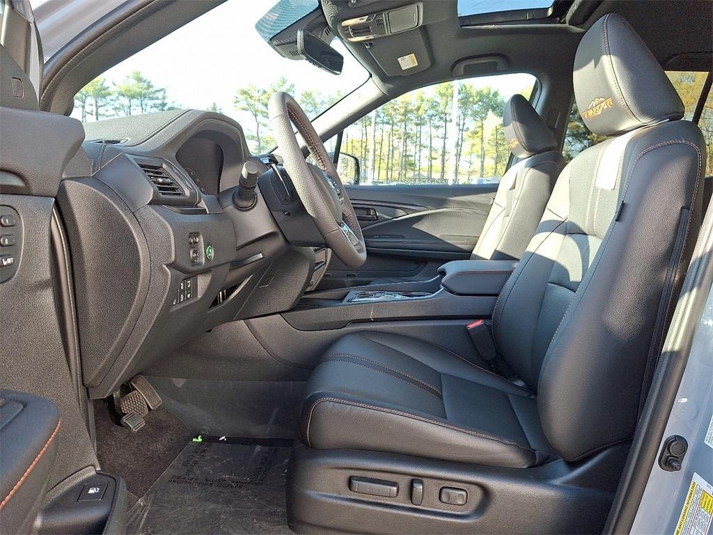 new 2025 Honda Ridgeline car, priced at $49,185