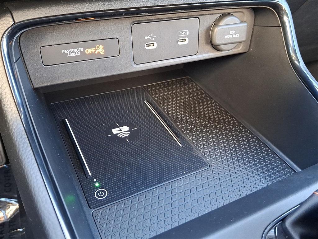 new 2026 Honda CR-V Hybrid car, priced at $41,675