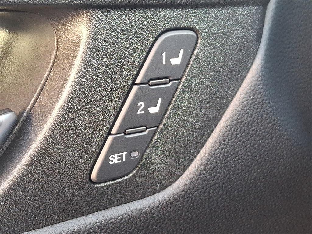 new 2026 Honda CR-V Hybrid car, priced at $41,675