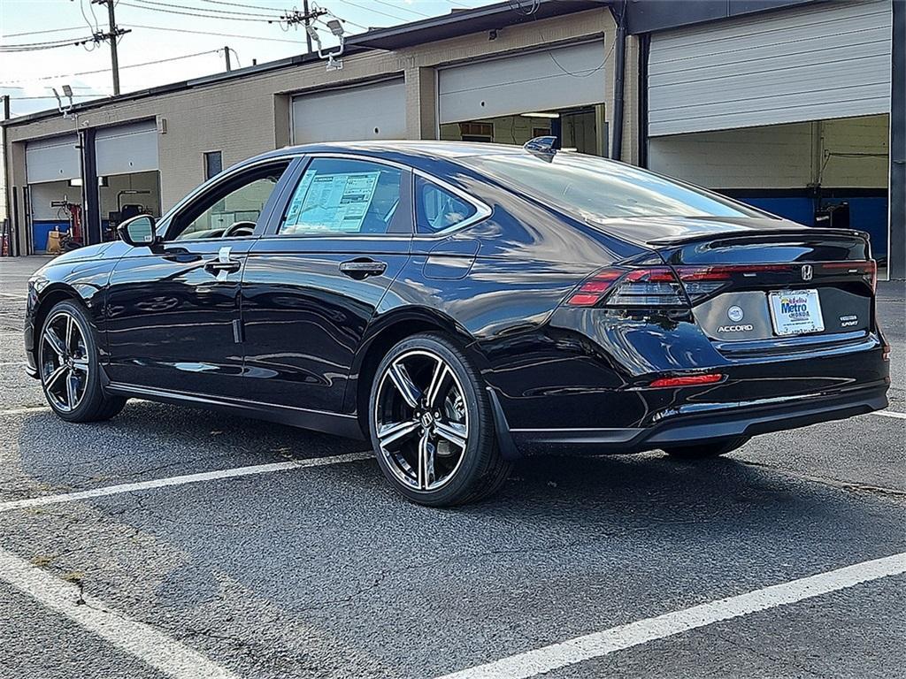 new 2025 Honda Accord Hybrid car