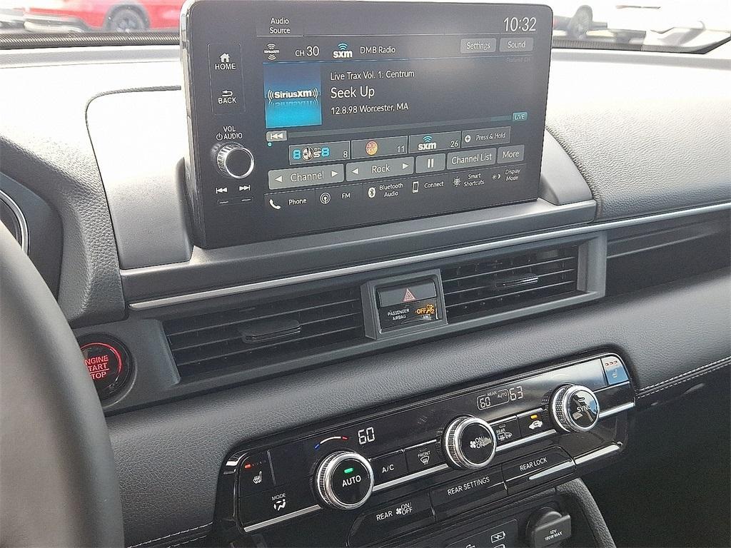 new 2025 Honda Pilot car, priced at $47,095