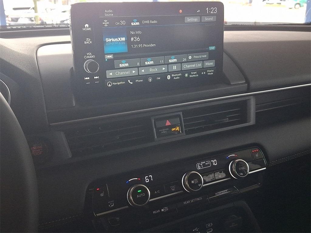 new 2025 Honda Pilot car, priced at $51,095