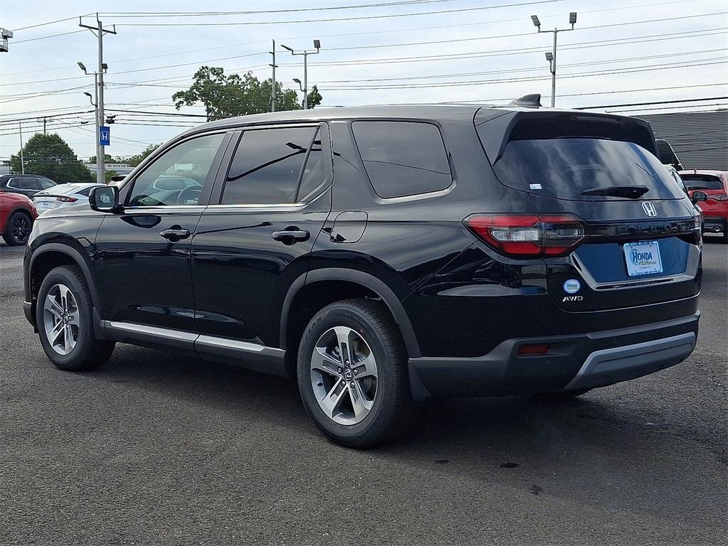 new 2025 Honda Pilot car, priced at $47,095