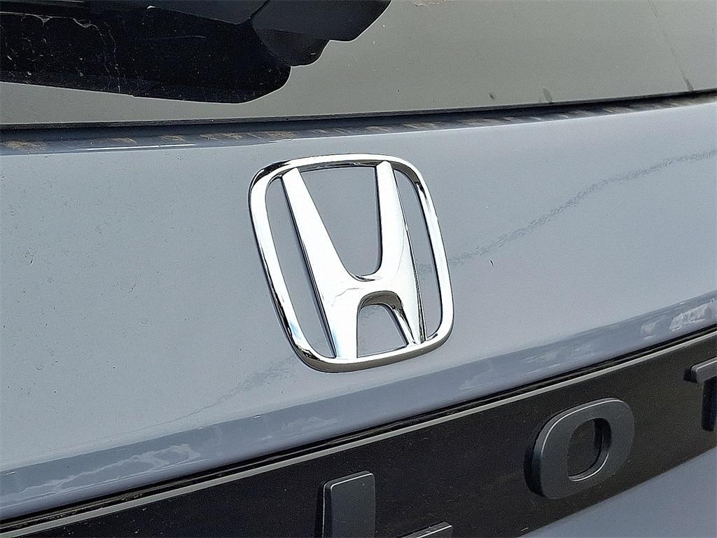 new 2025 Honda Pilot car, priced at $51,350