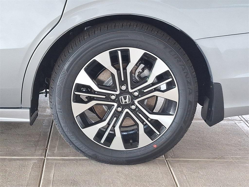 new 2026 Honda Odyssey car, priced at $54,335