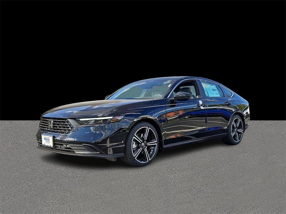 new 2025 Honda Accord Hybrid car