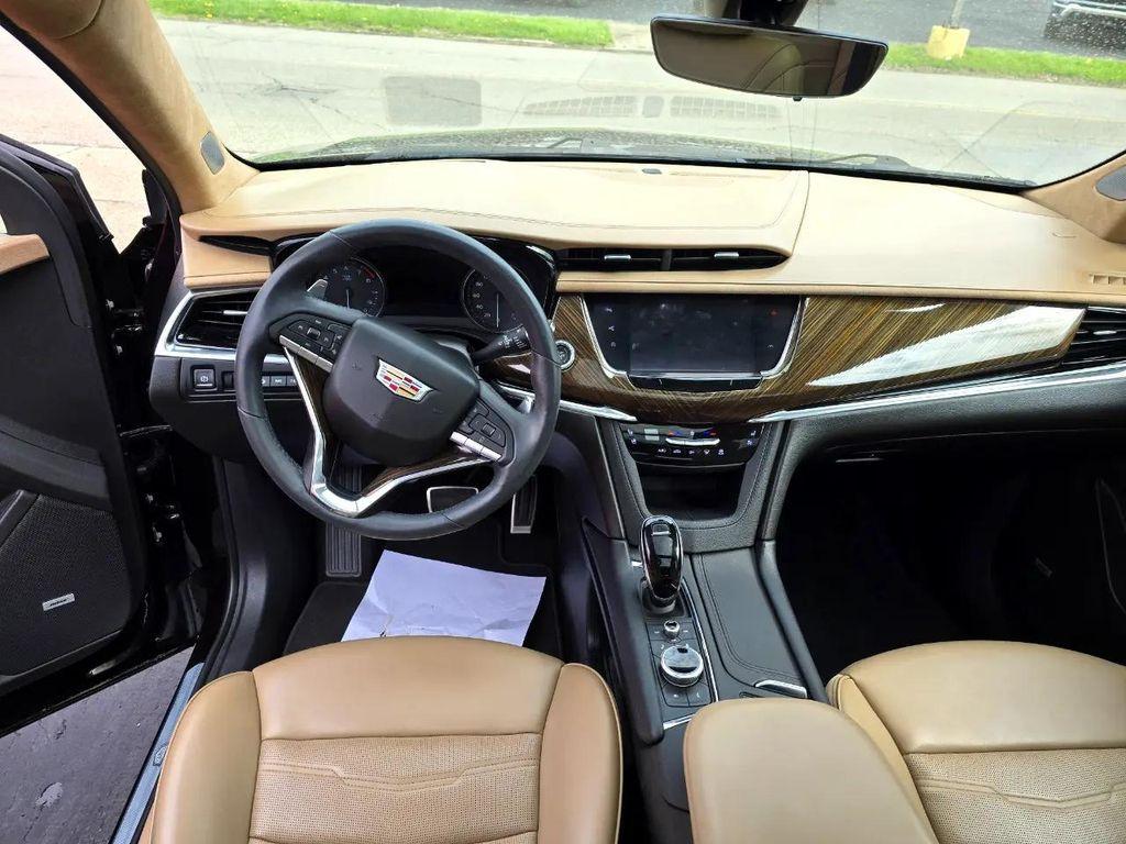 used 2020 Cadillac XT6 car, priced at $34,900