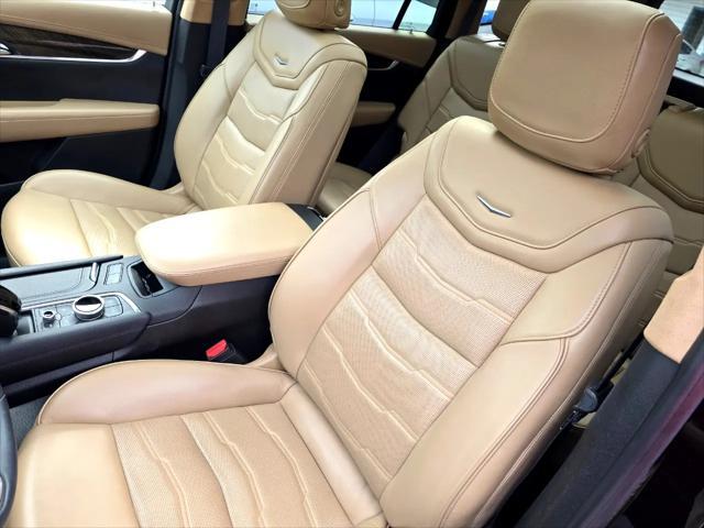 used 2020 Cadillac XT6 car, priced at $34,900