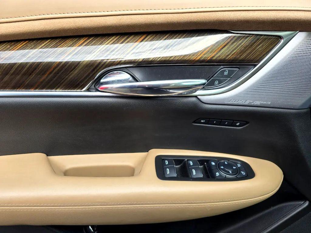 used 2020 Cadillac XT6 car, priced at $34,900