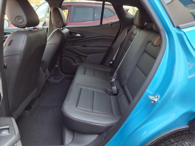 new 2025 Chevrolet Trax car