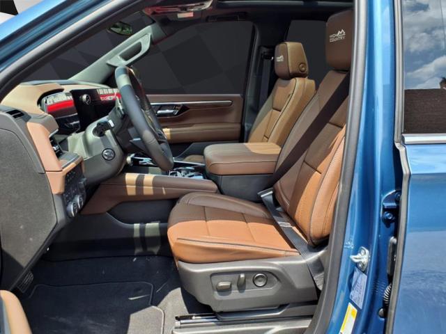 new 2025 Chevrolet Suburban car