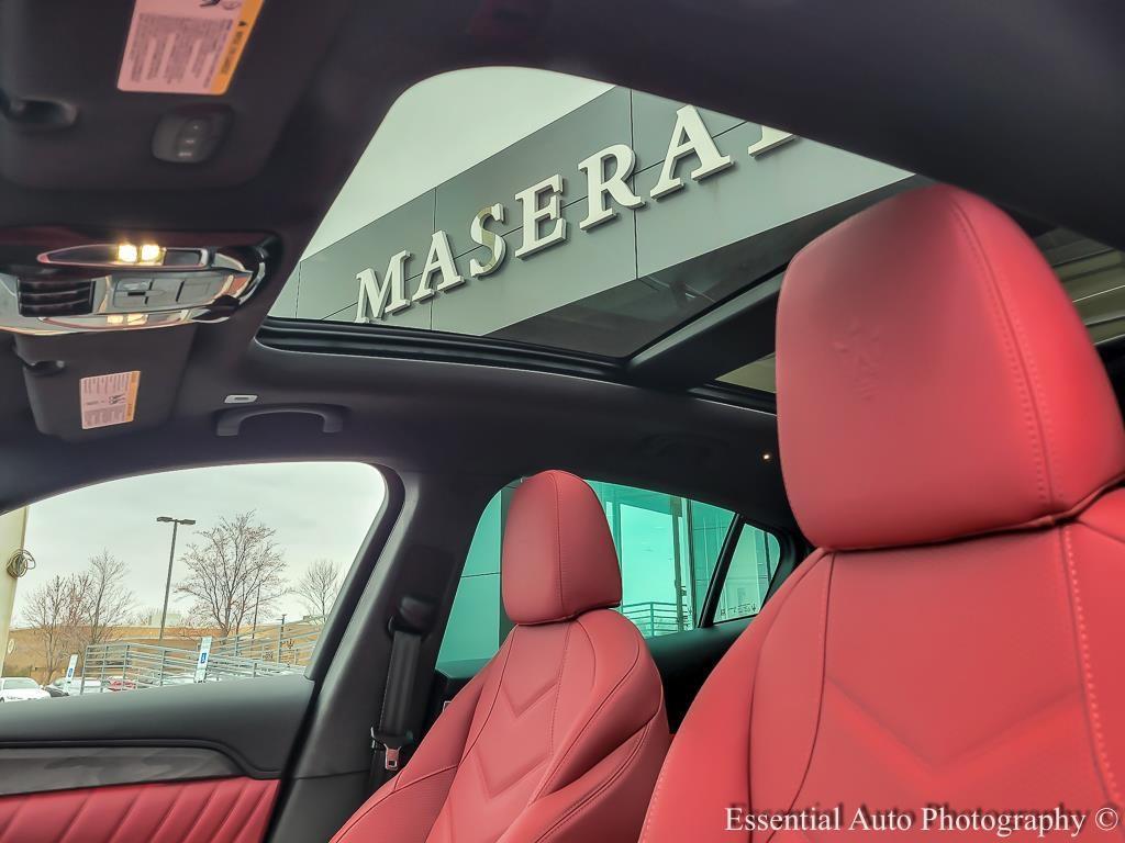 new 2025 Maserati Grecale car, priced at $79,999