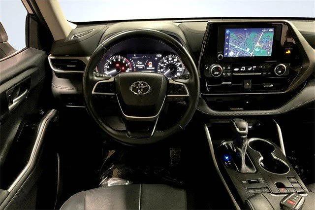 used 2023 Toyota Highlander car, priced at $40,000