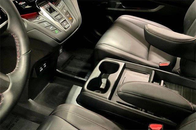 used 2025 Honda Odyssey car, priced at $43,500
