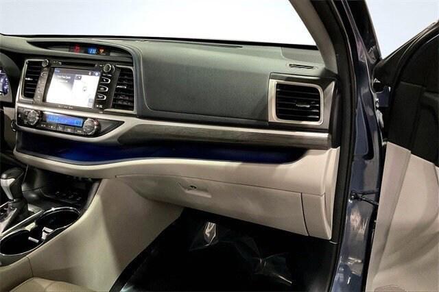used 2018 Toyota Highlander car, priced at $27,800
