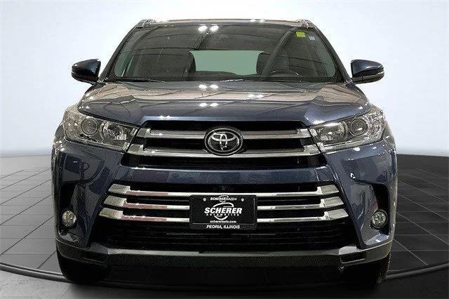 used 2018 Toyota Highlander car, priced at $27,800