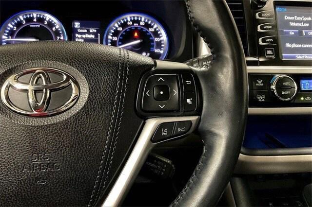 used 2018 Toyota Highlander car, priced at $27,800