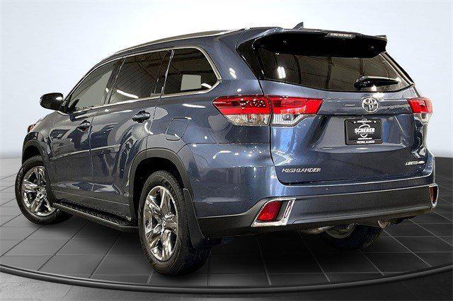 used 2018 Toyota Highlander car, priced at $27,800