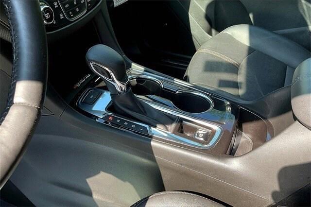 used 2022 Chevrolet Equinox car, priced at $27,400
