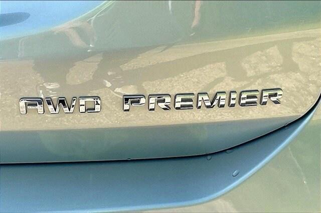 used 2022 Chevrolet Equinox car, priced at $27,400