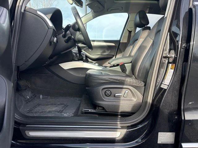 used 2014 Audi Q5 car, priced at $9,800