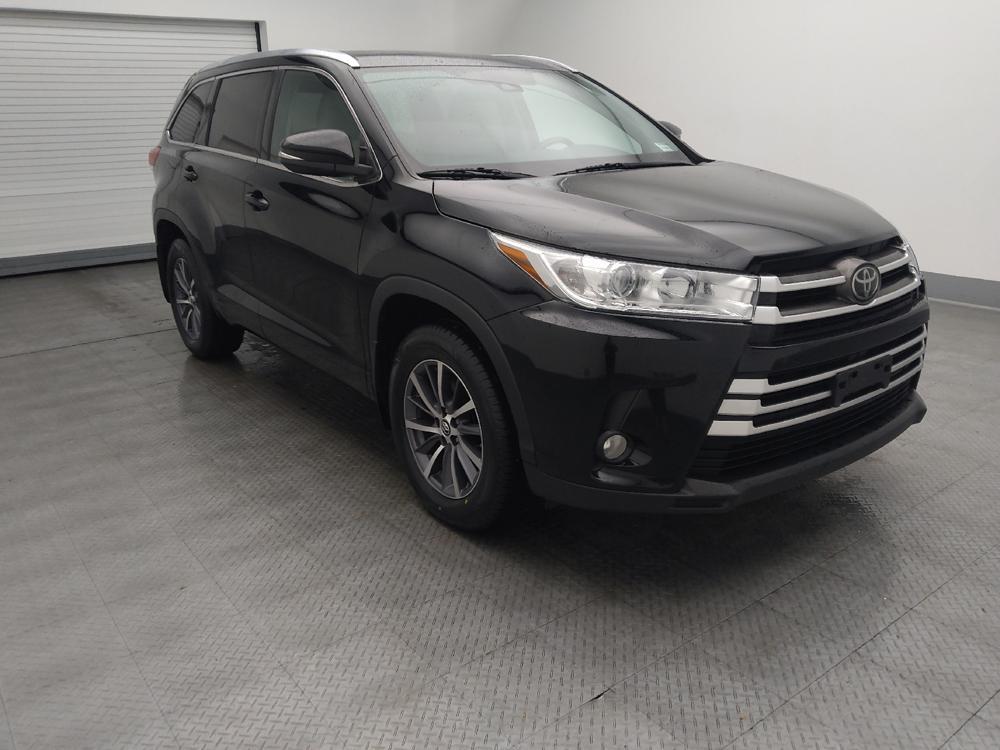 used 2018 Toyota Highlander car, priced at $23,595