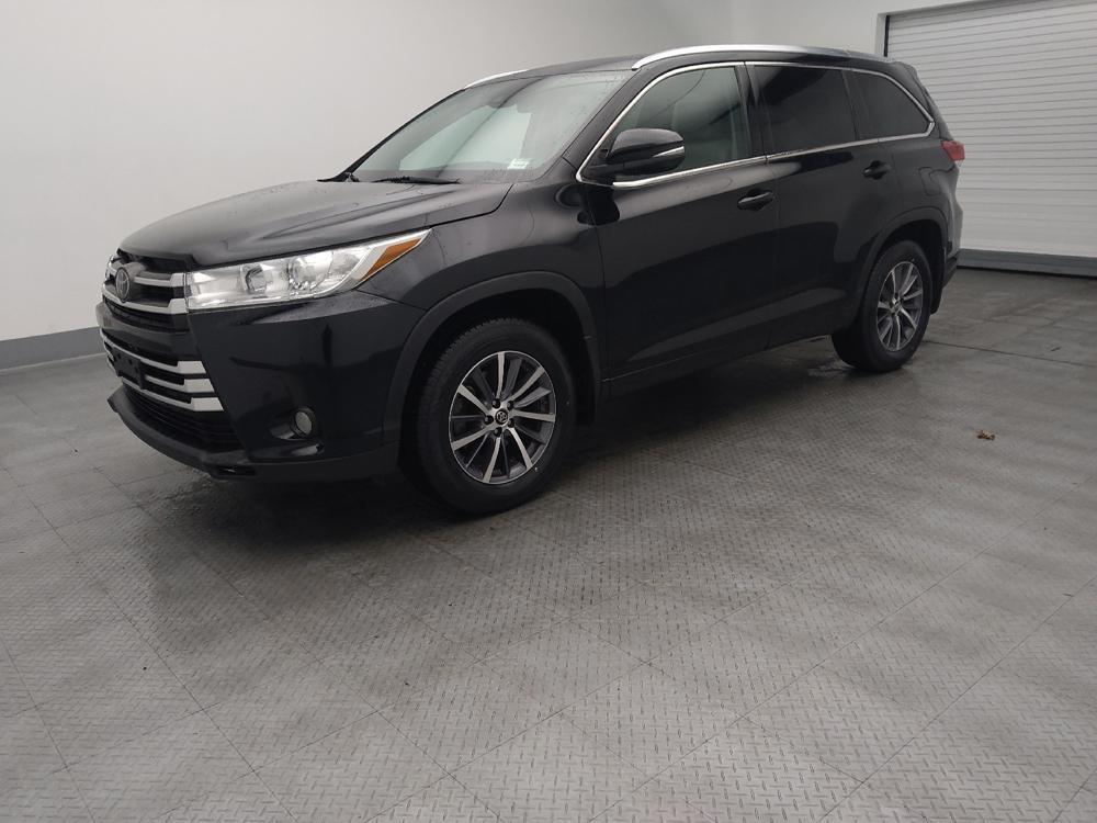 used 2018 Toyota Highlander car, priced at $23,595