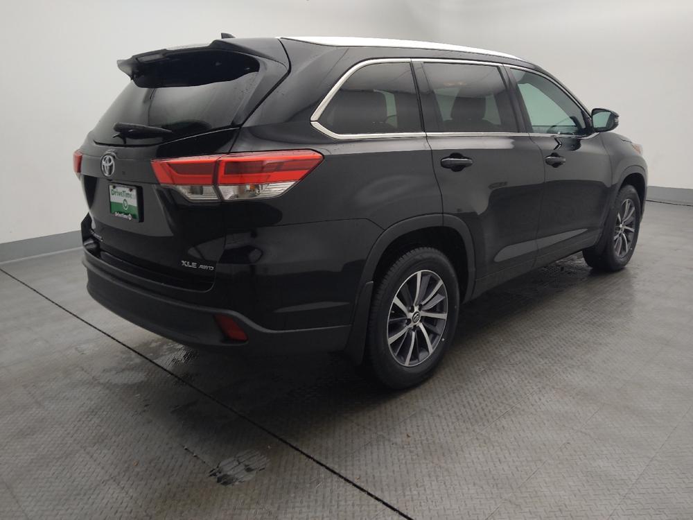used 2018 Toyota Highlander car, priced at $23,595