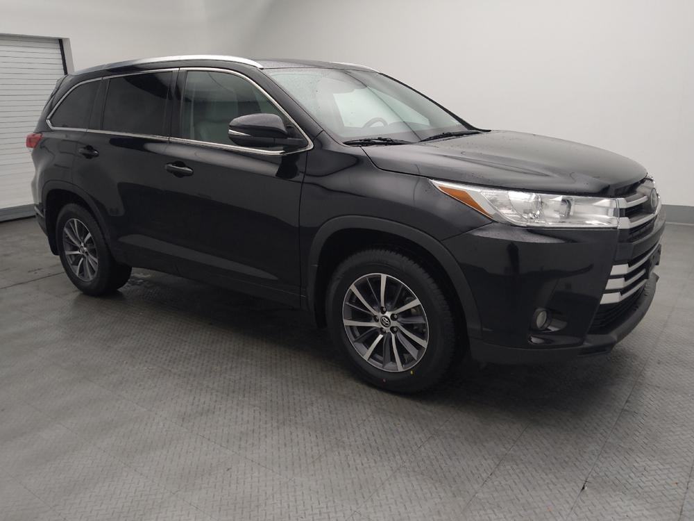 used 2018 Toyota Highlander car, priced at $23,595