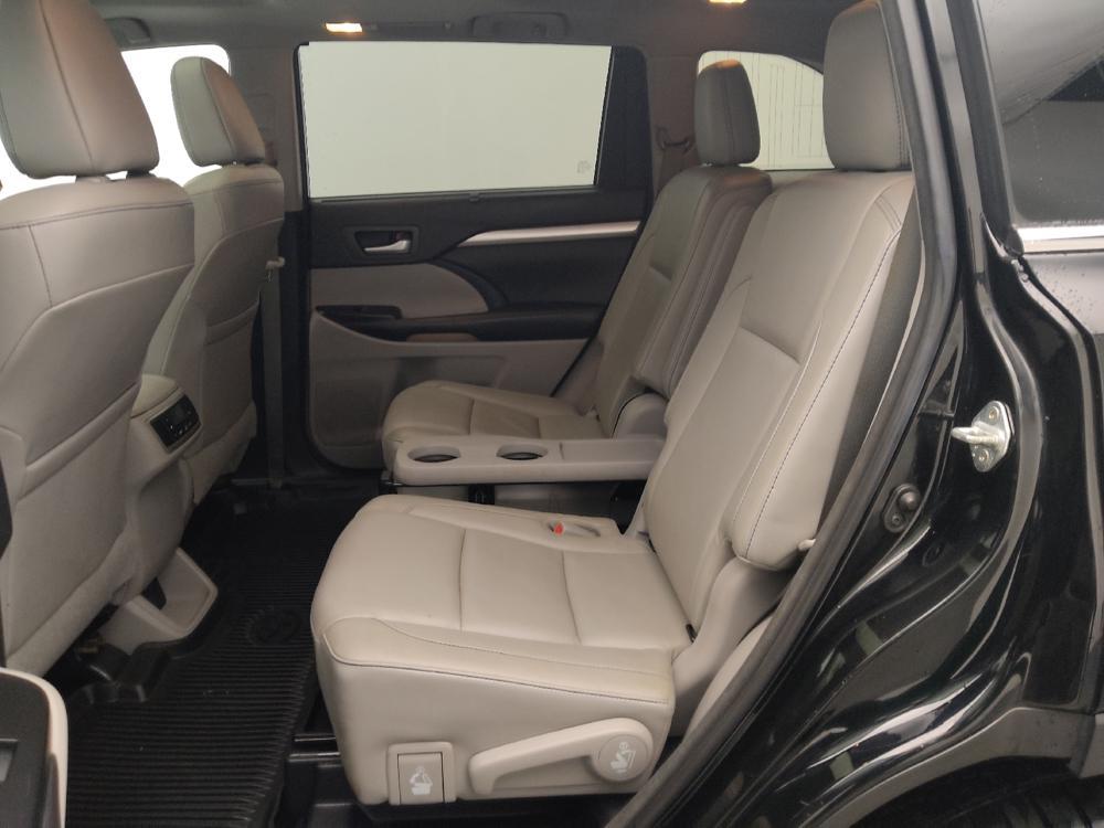 used 2018 Toyota Highlander car, priced at $23,595
